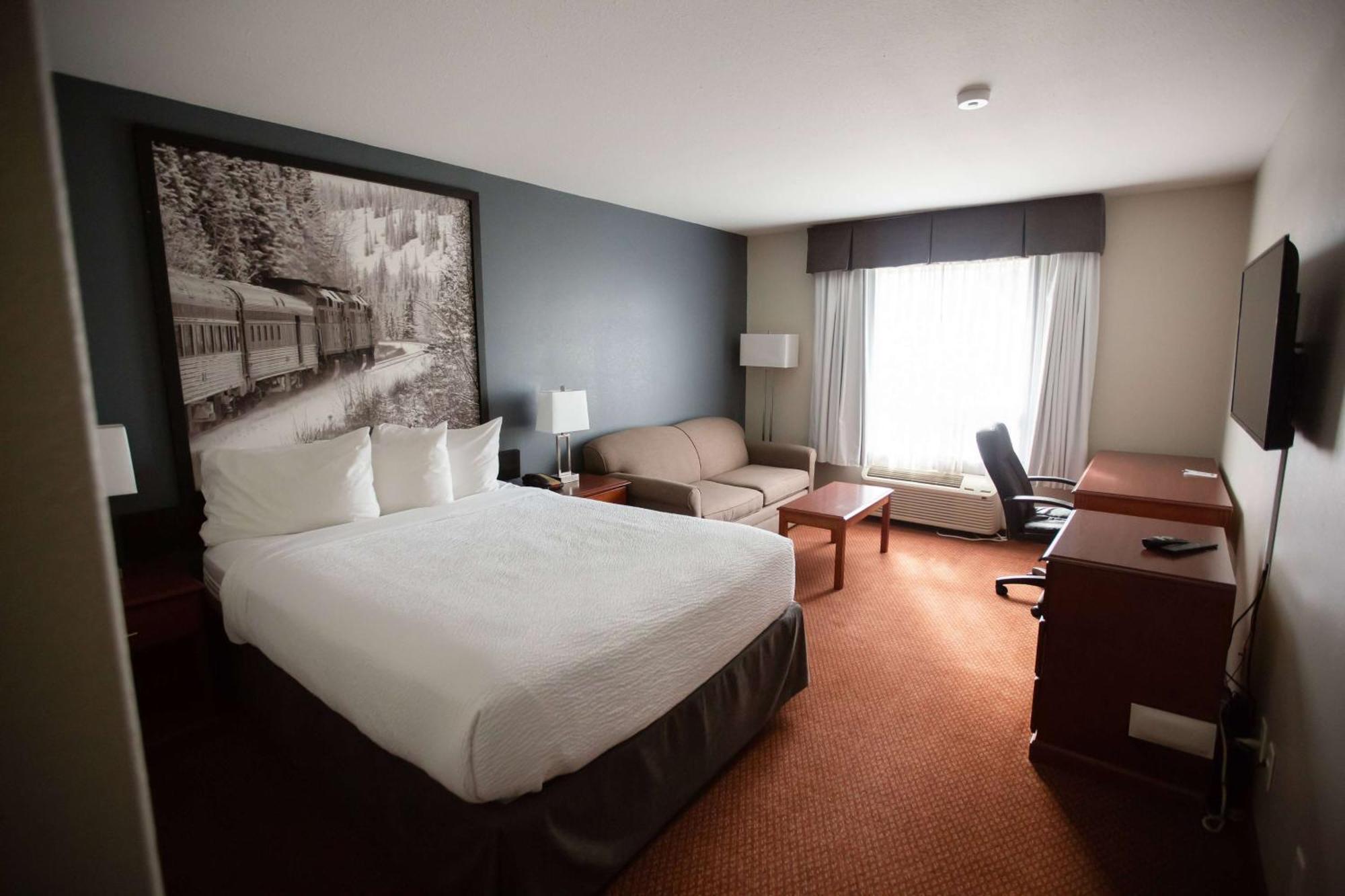 Hotel Super 8 By Wyndham Whitecourt Exterior foto